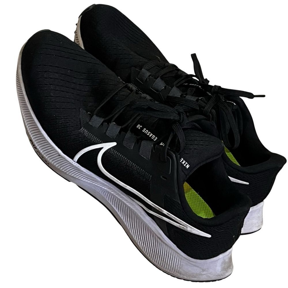 Pegasus Black Running Shoes Women’s size 9 lace up size sneaker